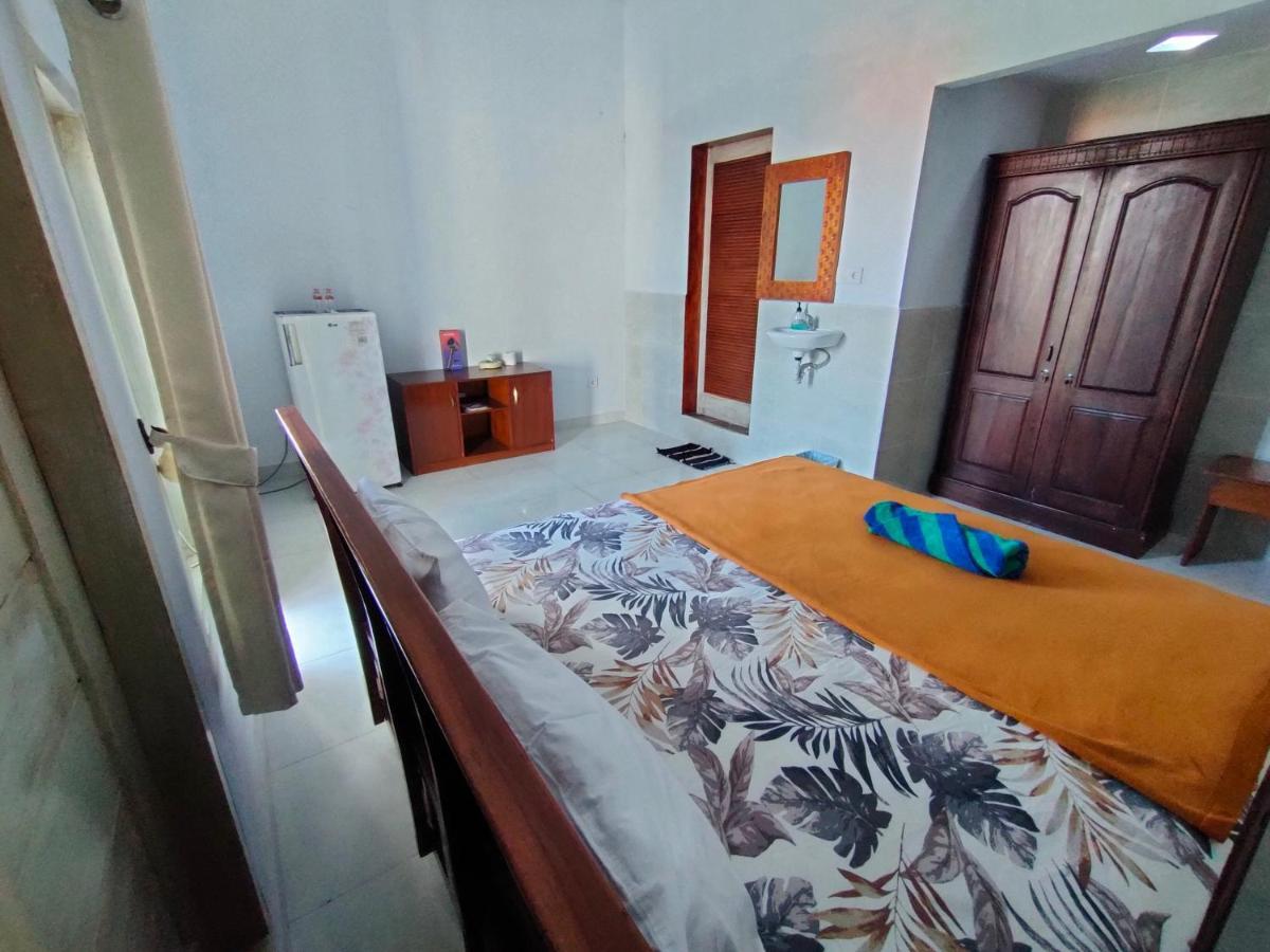 Roy Guest House Canggu  Exterior photo